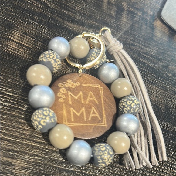 NWT Mama Wooden Beaded Bracelet Keychain with Tassel & Thick Charm Gray & Silver - Picture 7 of 7